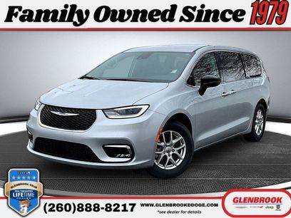 Used 2024 Chrysler Pacifica Touring-L