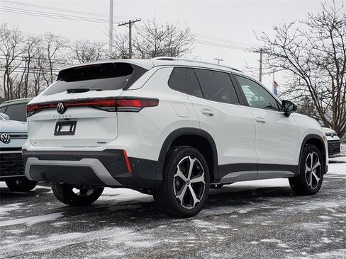 New 2026 Volkswagen Tiguan SE image 3