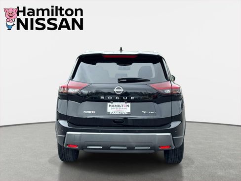 Used 2026 Nissan Rogue SL image 3