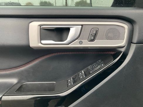 Used 2022 Ford Explorer ST-Line w/ Class IV Trailer Tow Package image 13