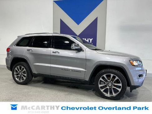 Used 2018 Jeep Grand Cherokee Limited AWD/4WD image 3
