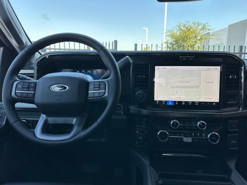 New 2026 Ford F250 Lariat w/ Black Appearance Package image 41