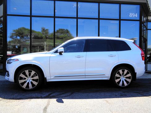 Used 2022 Volvo XC90 T6 Inscription image 8