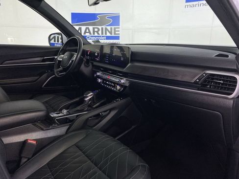 Used 2024 Kia Telluride EX X-Line AWD/4WD image 35