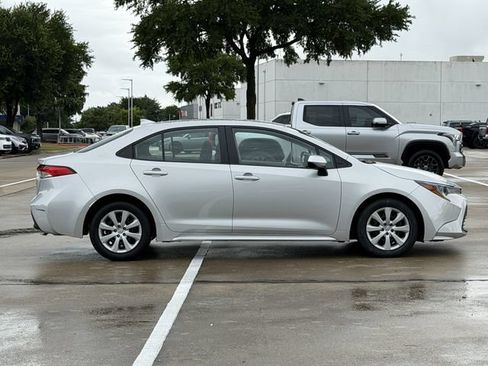 Certified 2024 Toyota Corolla LE FWD image 3