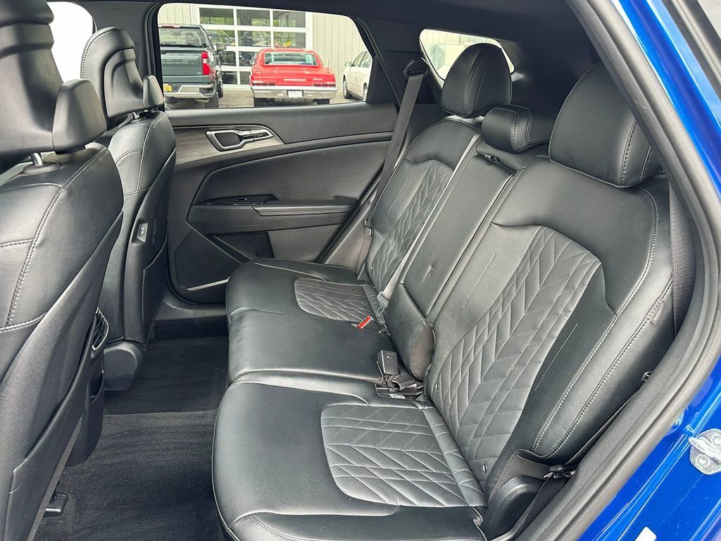 Used 2025 Kia Sportage X-Line w/ Premium Package AWD/4WD image 18