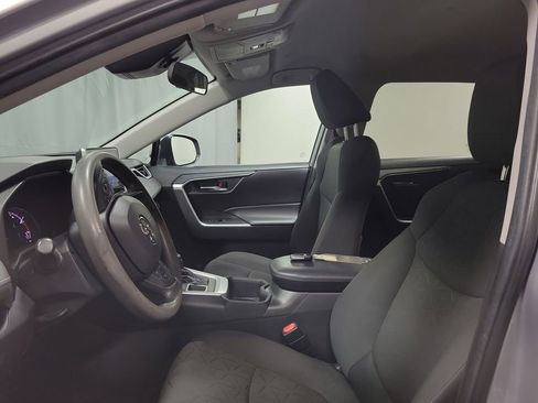Used 2023 Toyota RAV4 XLE AWD/4WD image 12