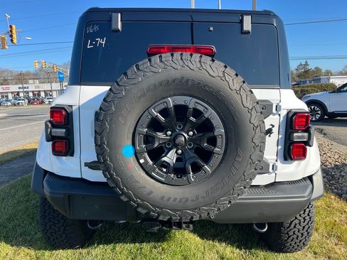 New 2025 Ford Bronco Raptor image 6