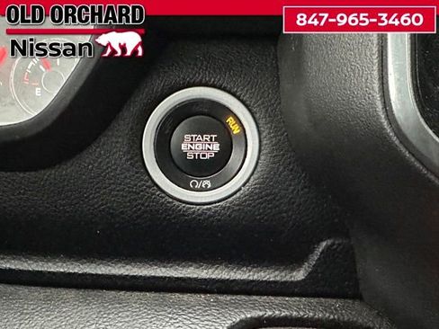 Used 2022 RAM 1500 Laramie AWD/4WD image 14