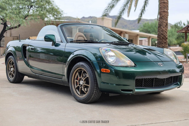 Used 2002 Toyota MR2 RWD image 12