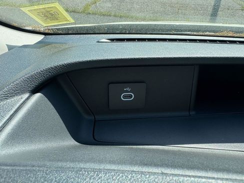 New 2026 Ford Transit 250 148 Medium Roof RWD image 16