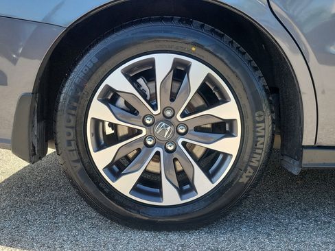 Used 2024 Honda Odyssey EX-L image 9
