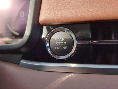 New 2026 Mitsubishi Outlander SEL FWD image 36