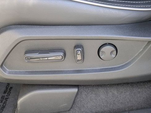 Used 2025 Honda Pilot Elite image 21