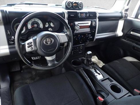 Used 2008 Toyota FJ Cruiser 4WD image 10