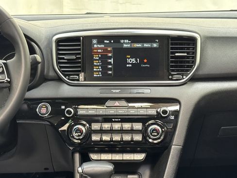 Certified 2022 Kia Sportage EX w/ EX Technology Package image 24