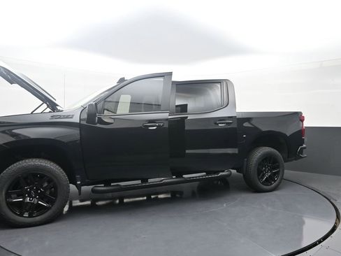 Used 2023 Chevrolet Silverado 1500 LT Trail Boss w/ LT Trail Boss Premium Package AWD/4WD image 39