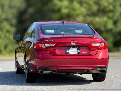 Used 2019 Honda Accord EX image 5