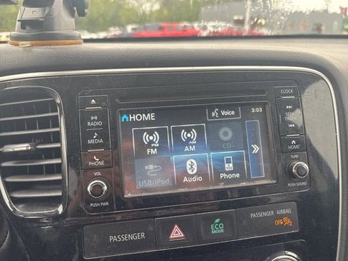 Used 2017 Mitsubishi Outlander ES AWD/4WD image 21
