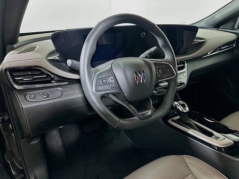 Used 2024 Buick Envista Avenir image 9