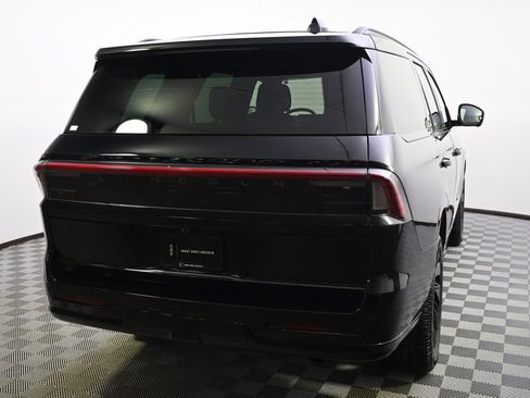 New 2025 Lincoln Navigator Reserve w/ Jet Appearance Package image 6