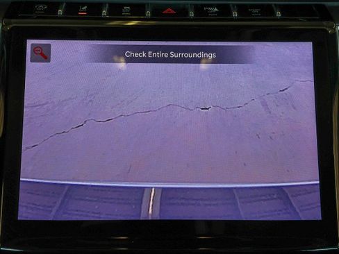 Used 2022 Jeep Grand Cherokee L Limited w/ Black Appearance Package RWD image 18