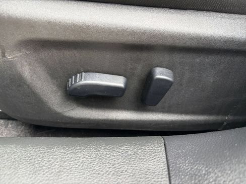 Used 2025 Nissan Altima 2.5 SV FWD image 22