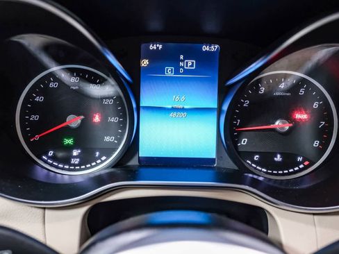 Used 2021 Mercedes-Benz GLC 300 image 24