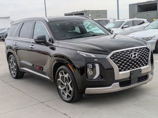 Used 2022 Hyundai Palisade Calligraphy video 3