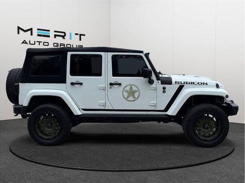 Used 2016 Jeep Wrangler Unlimited Rubicon AWD/4WD image 10