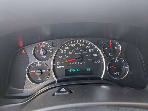 Used 2025 Chevrolet Express 3500 LT w/ LT Preferred Equipment Group RWD image 17