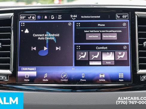 Used 2023 Chrysler Pacifica Touring-L FWD image 38
