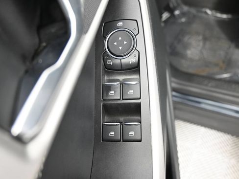 Used 2024 Ford Explorer XLT AWD/4WD image 20