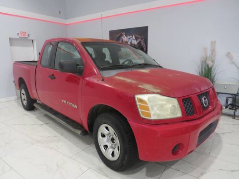Used 2006 Nissan Titan XE image 2