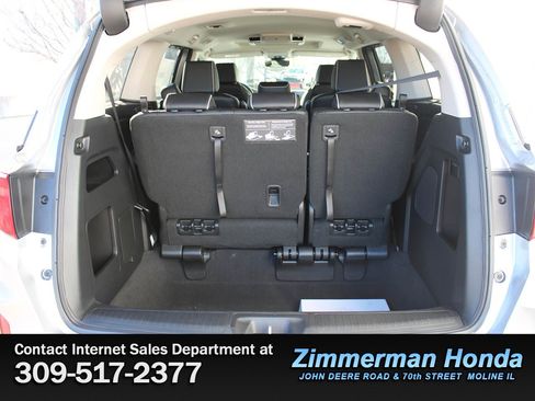 New 2026 Honda Odyssey Touring image 9