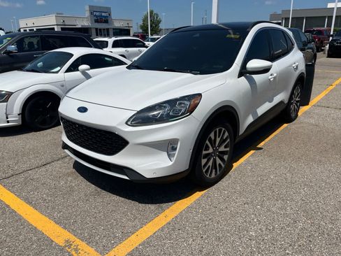 Used 2020 Ford Escape Titanium AWD/4WD image 3