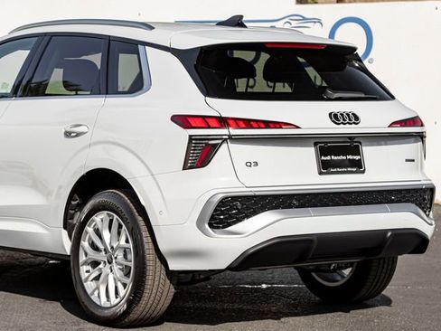 New 2026 Audi Q3 quattro 2.0T AWD/4WD image 10