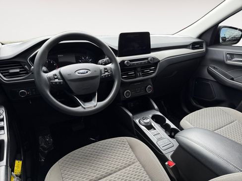 Certified 2022 Ford Escape SE image 15