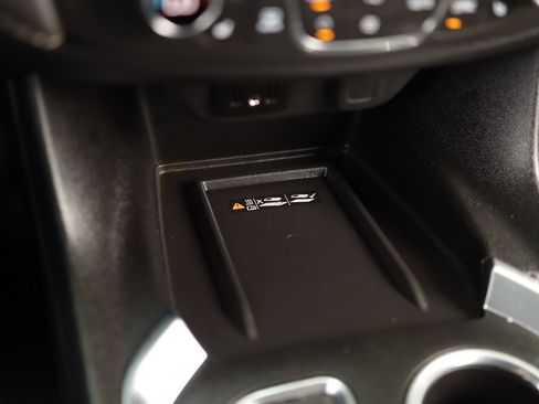 Used 2023 Chevrolet Traverse LT w/ LPO, Floor Liner Package AWD/4WD image 16
