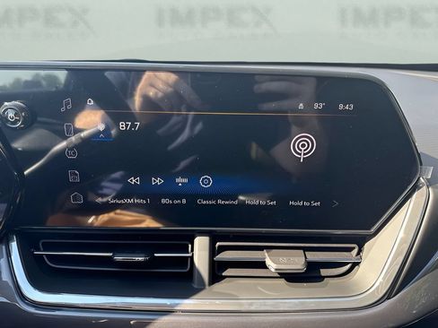 New 2026 Chevrolet Trax ACTIV w/ Driver Confidence Package FWD image 19