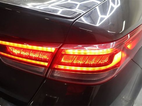 Used 2018 Kia Optima S w/ 18" Alloy Wheels Package image 42