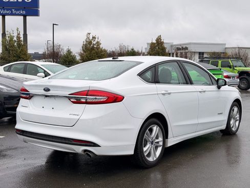 Used 2018 Ford Fusion S image 6