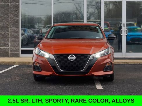 Used 2021 Nissan Altima 2.5 SR w/ SR Premium Package image 7