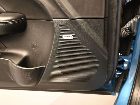 Used 2022 Dodge Challenger SXT w/ Plus Package image 18