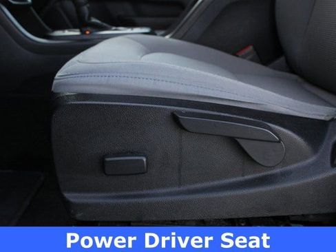 Used 2019 Chevrolet Colorado W/T w/ WT Convenience Package image 3