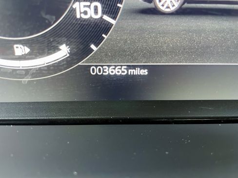 Used 2025 Land Rover Discovery S AWD/4WD image 25