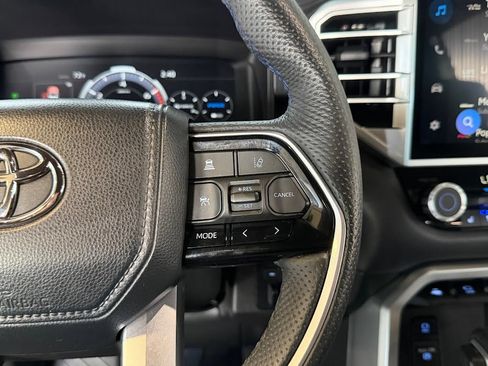 Used 2024 Toyota Sequoia Platinum AWD/4WD image 22