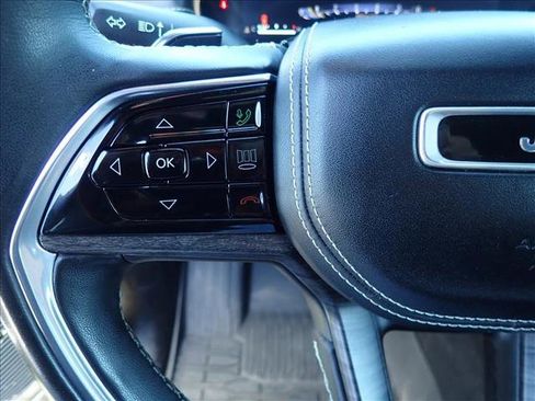 Used 2022 Jeep Grand Cherokee L Overland AWD/4WD image 16