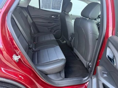 Certified 2025 Chevrolet Trax LT w/ Driver Confidence Package FWD image 12