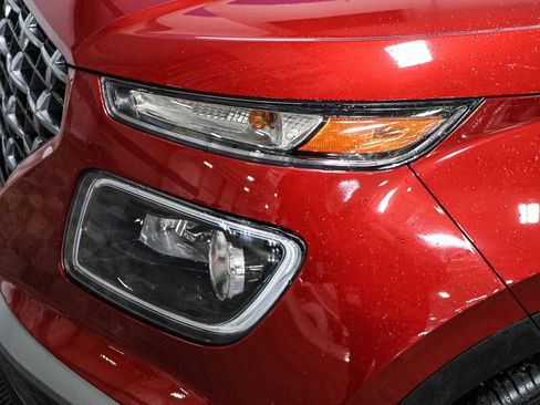 Used 2023 Hyundai Venue Limited w/ Cargo Package image 14